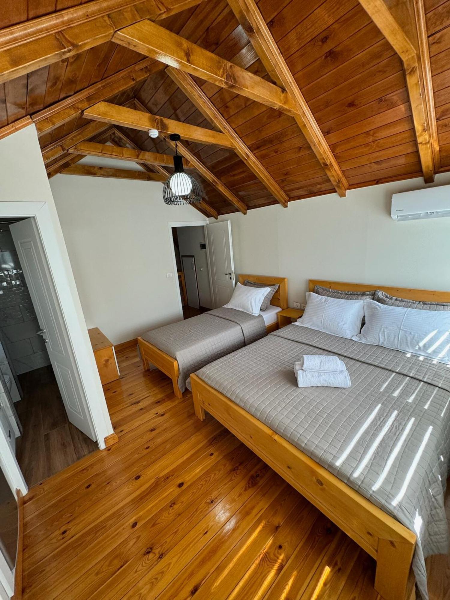 Villa Sana Rooms Permet Exterior photo