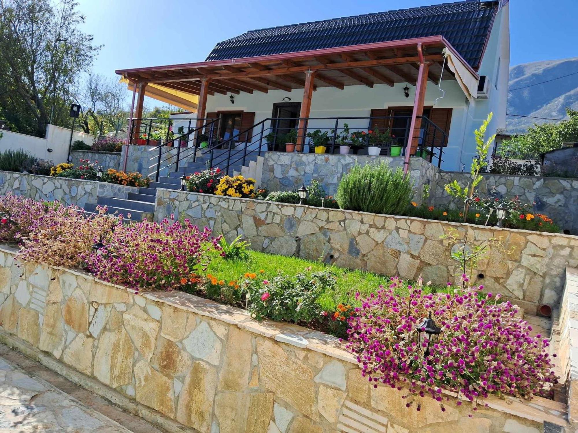 Villa Sana Rooms Permet Exterior photo