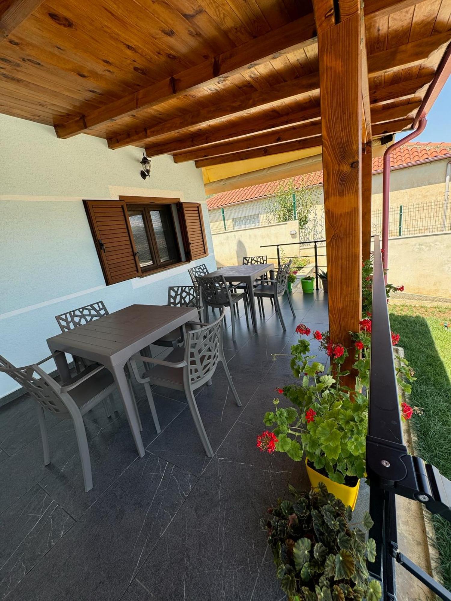 Villa Sana Rooms Permet Exterior photo